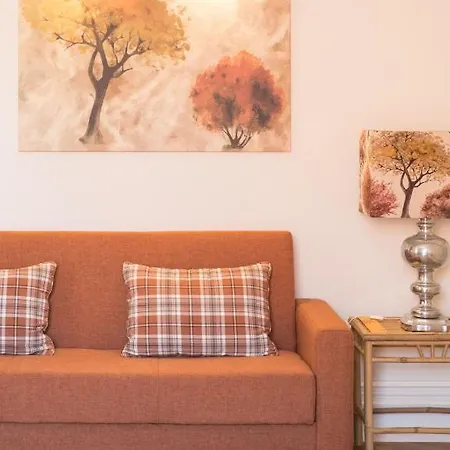 Boutique Rentals-flores Chic In Historical Center *