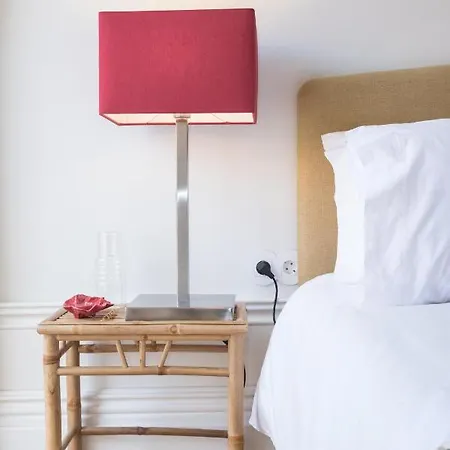 Boutique Rentals-flores Chic In Historical Center Apartment Porto