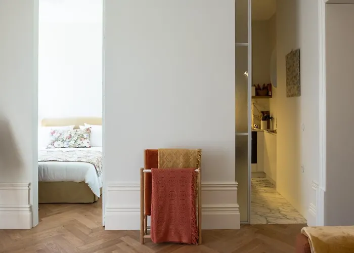 Boutique Rentals-flores Chic In Historical Center *