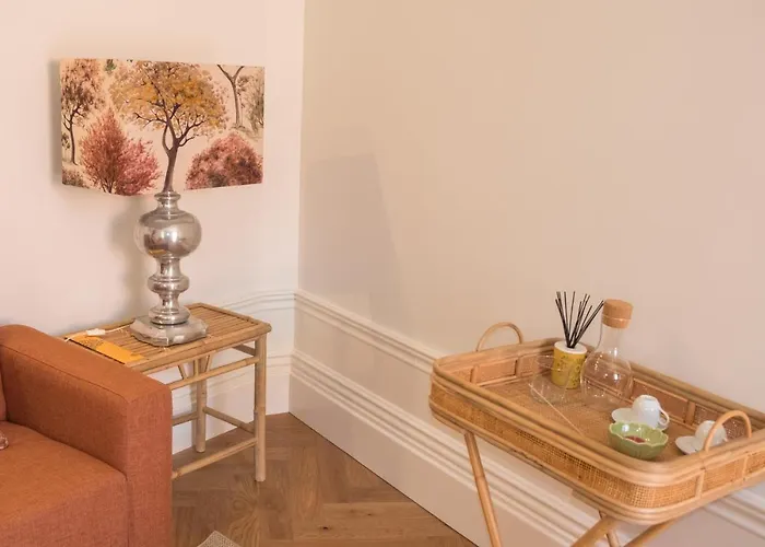 Boutique Rentals-flores Chic In Historical Center Apartament Porto