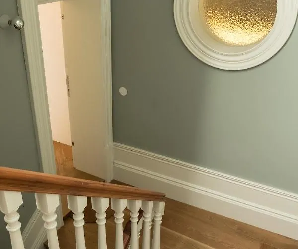 Boutique Rentals-flores Chic In Historical Center Apartament Porto